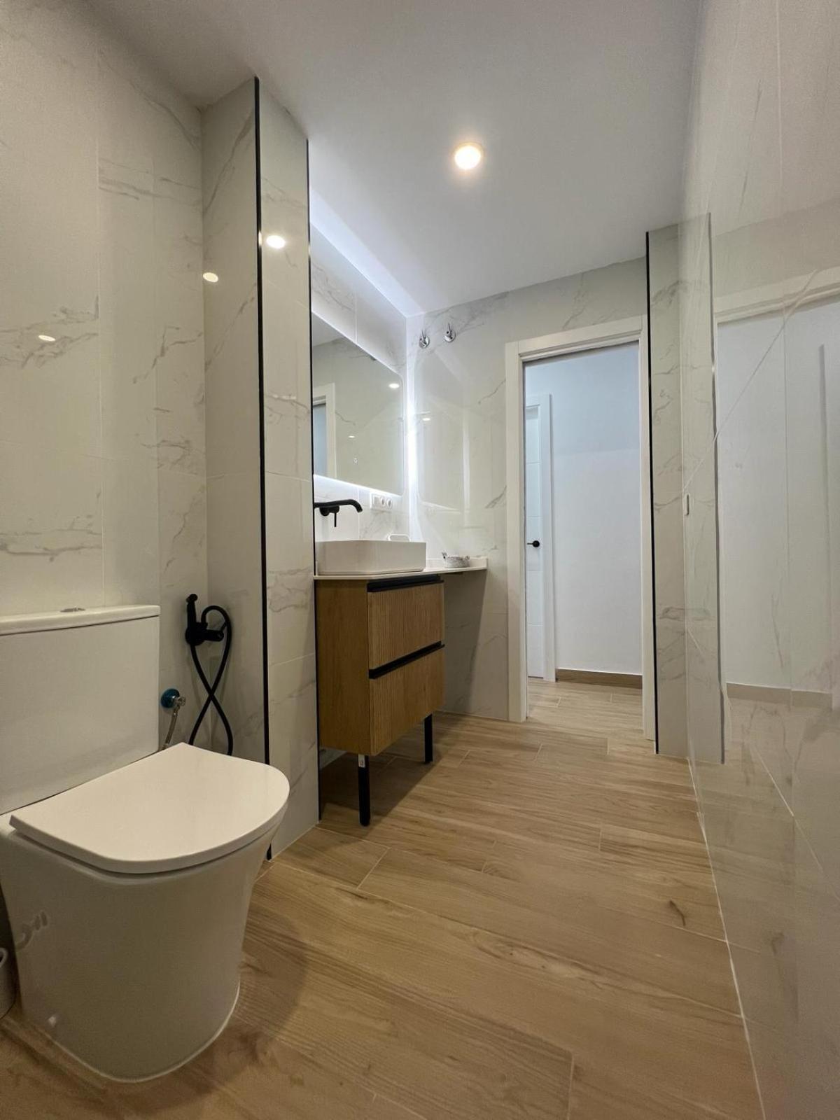 Apartamento The Traveller's House Con Vistas A Playa La Caleta